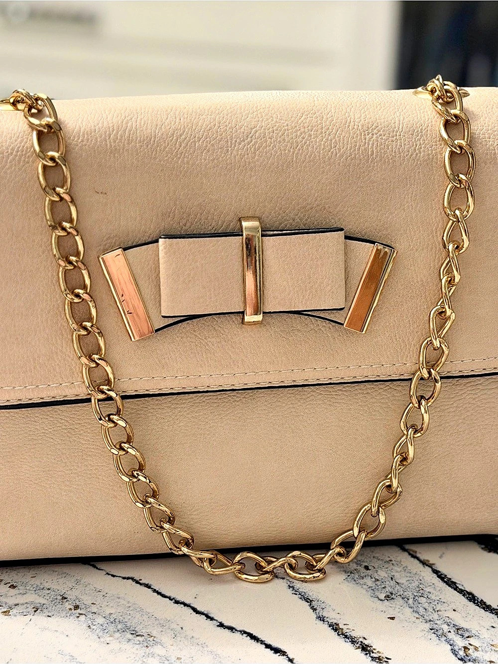 Nanette Lepore Cream Beige Bow Crossbody Bag Gold Chain Black Trim